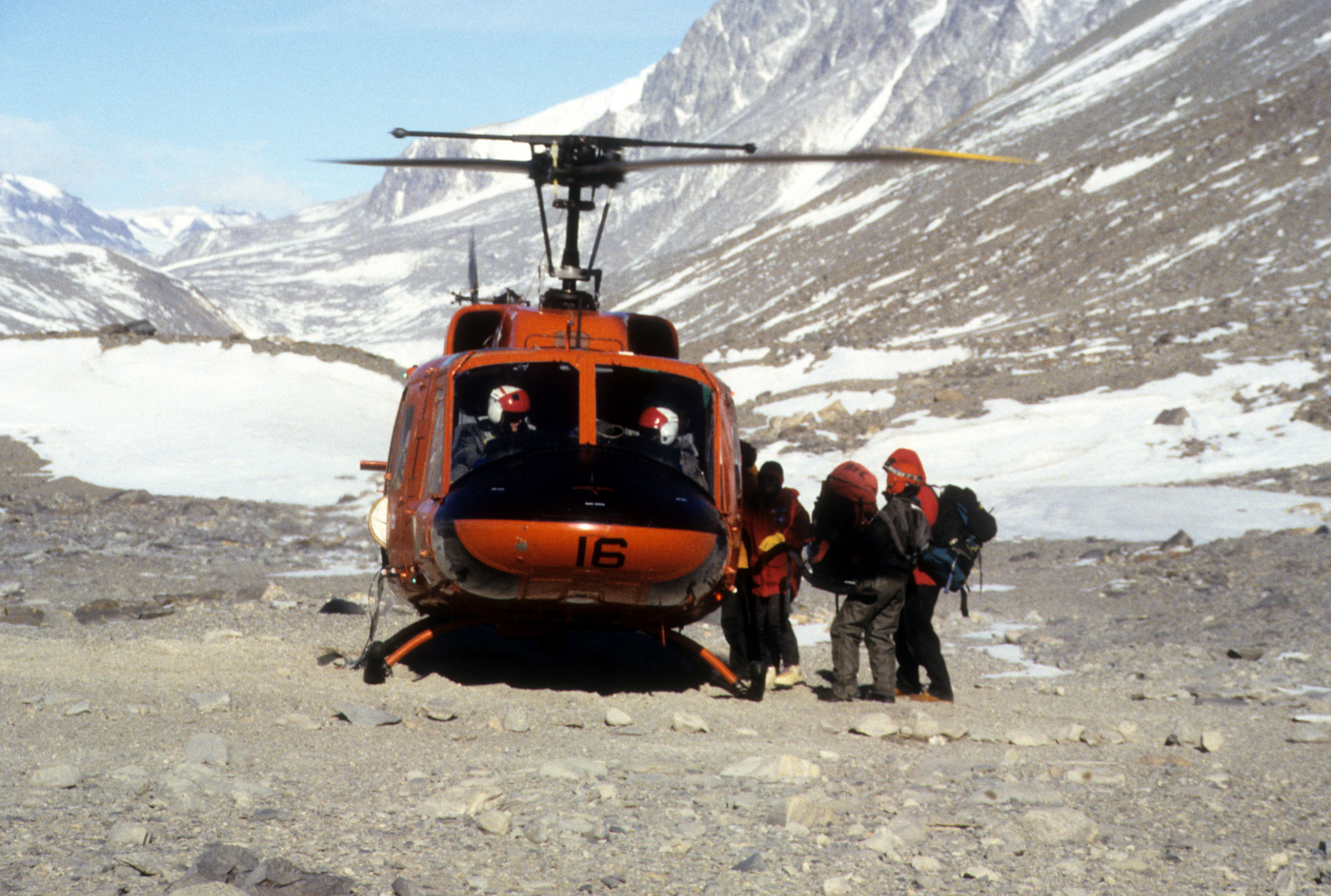 Loading up for transfer to the glacier